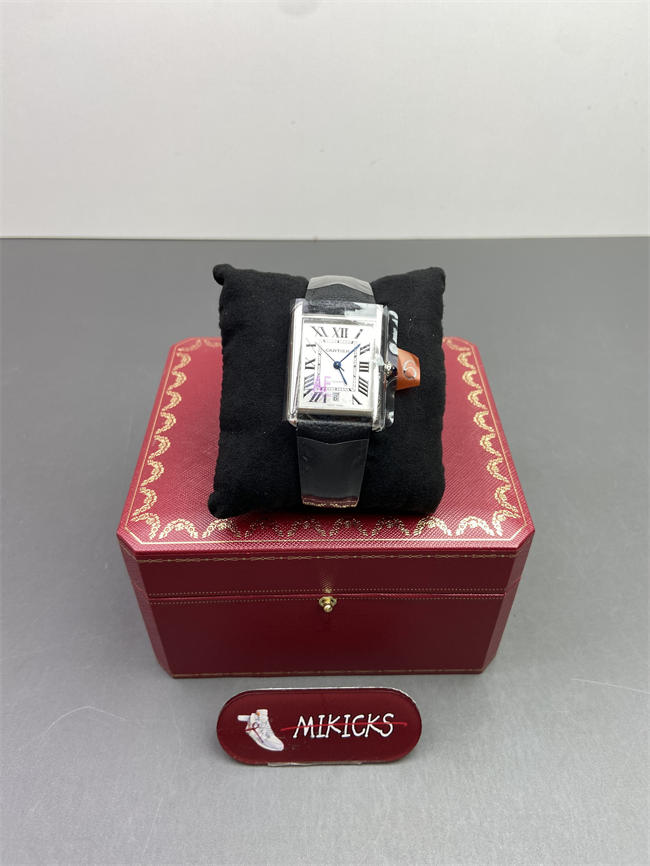 Tank Must de Ca*t1er watch XL