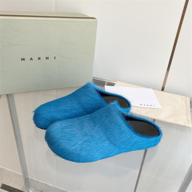 Ma*n1 Slipper
