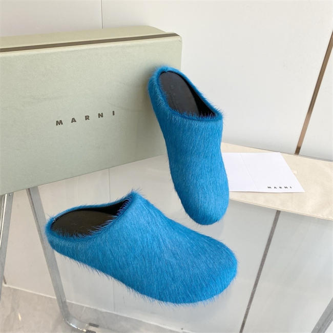Ma*n1 Slipper