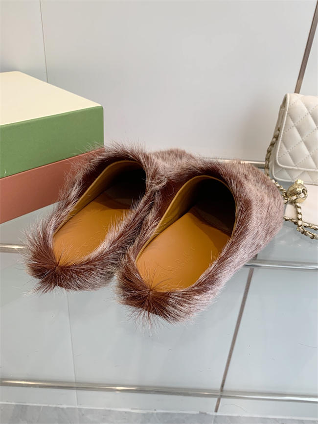 Ma*n1 Slipper