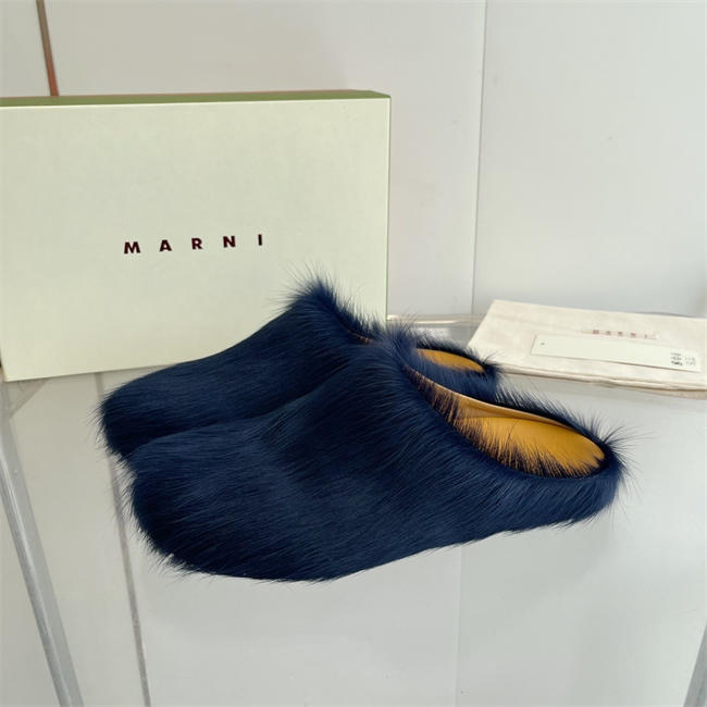 Ma*n1 Slipper