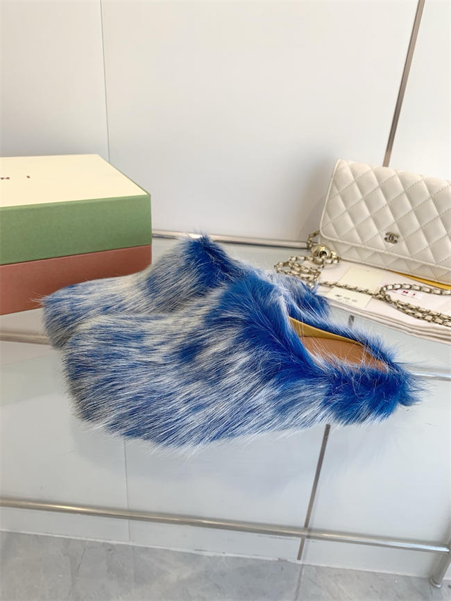Ma*n1 Slipper