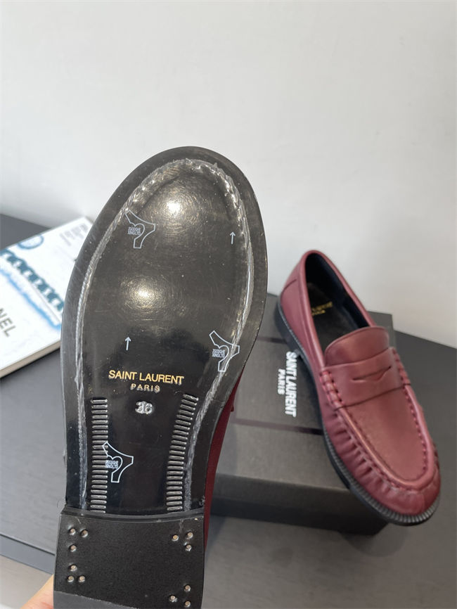 Y51 Loafer 003