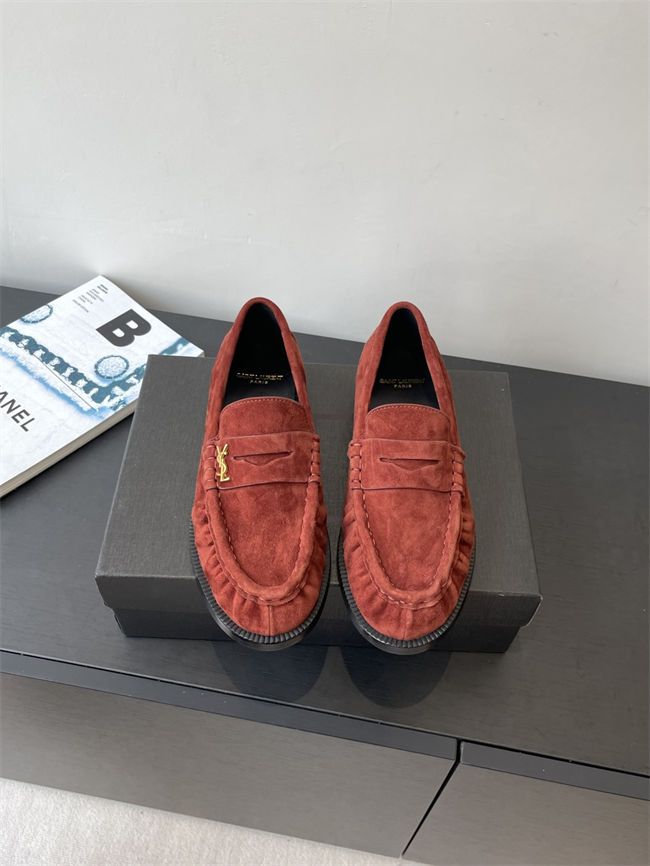 Y51 Loafer 006