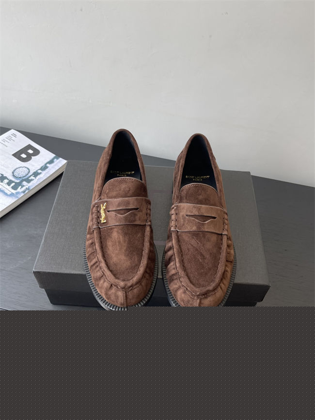 Y51 Loafer 009