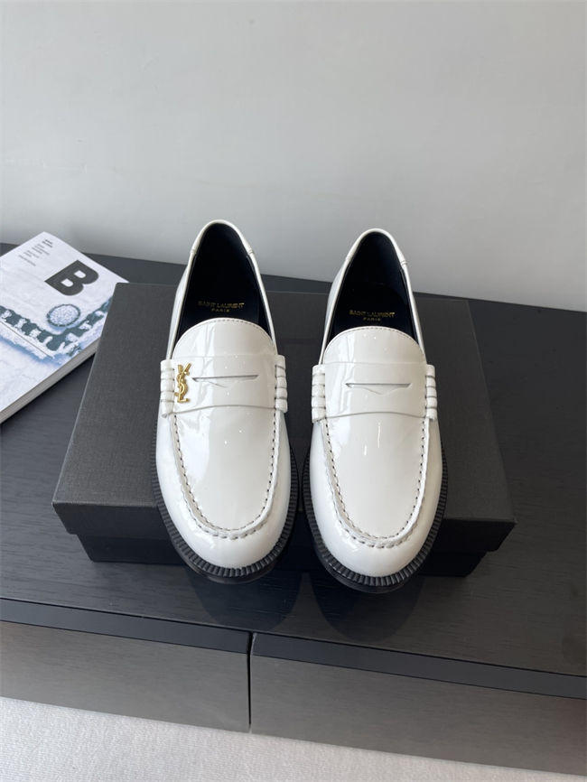 Y51 Loafer 013
