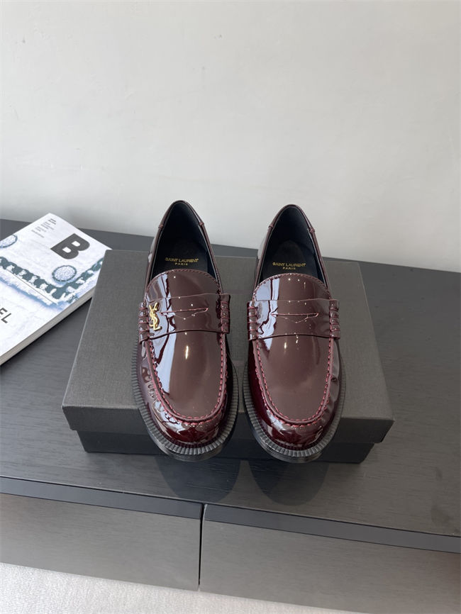 Y51 Loafer 015