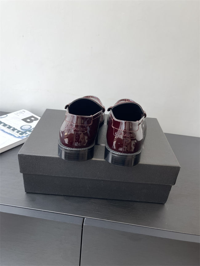 Y51 Loafer 015