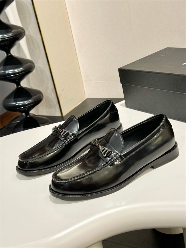 Y51 Loafer 016