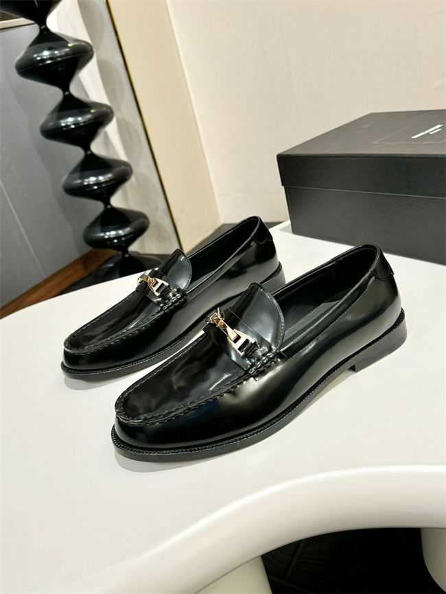 Y51 Loafer 021