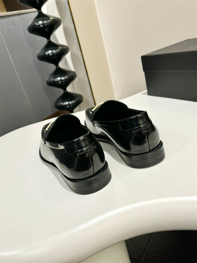 Y51 Loafer 021