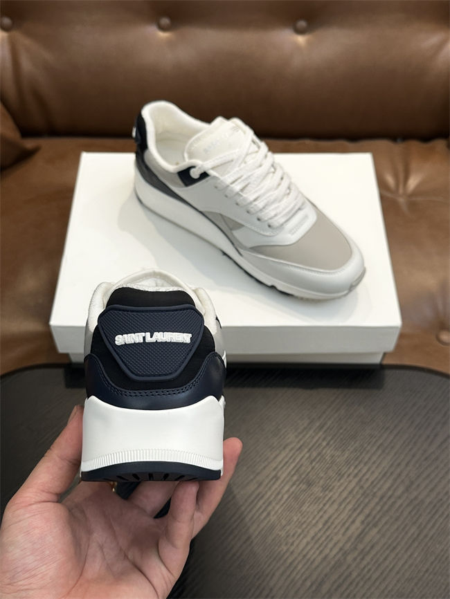 Y51 Sneaker 002