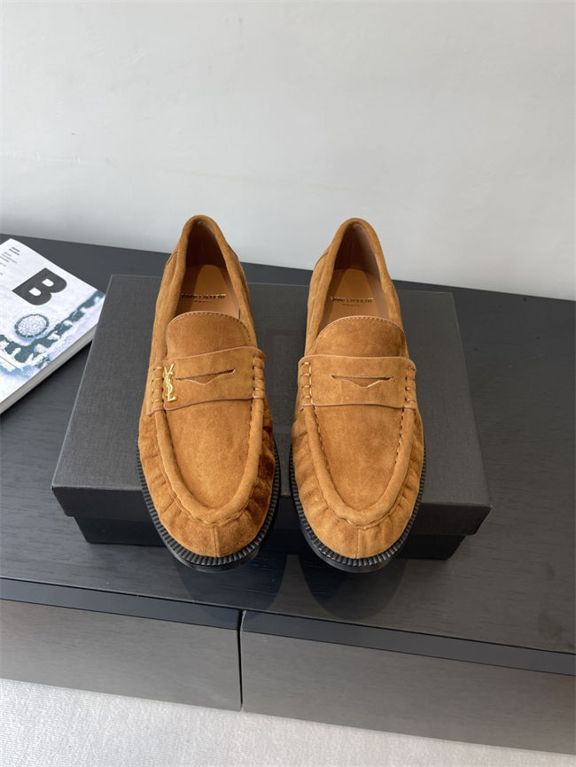 Y51 Loafer 008