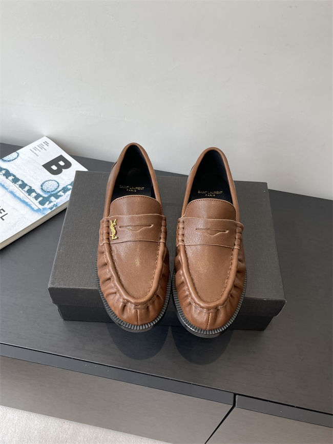 Y51 Loafer 004