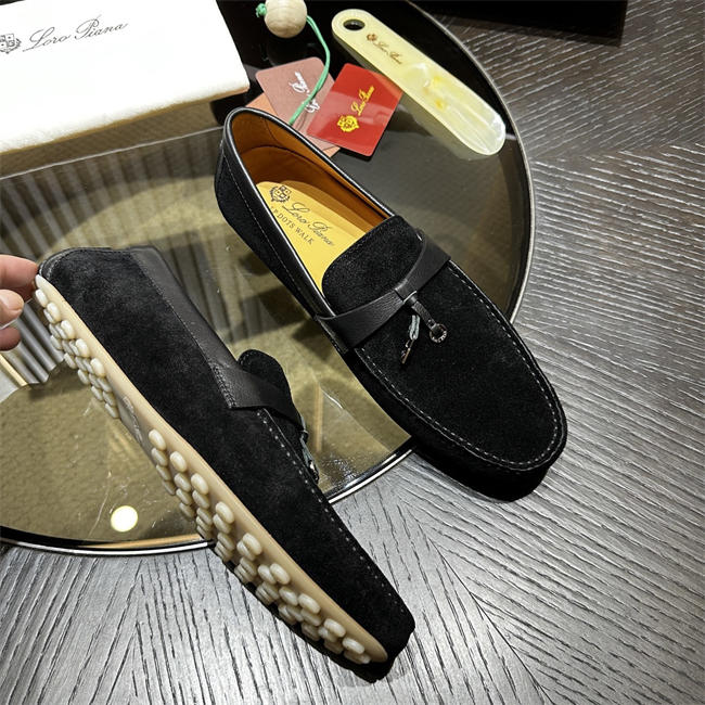 L0r0 P1ana Loafer