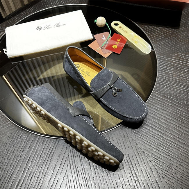 L0r0 P1ana Loafer