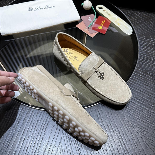 L0r0 P1ana Loafer