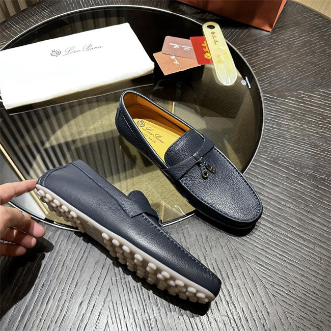 L0r0 P1ana Loafer