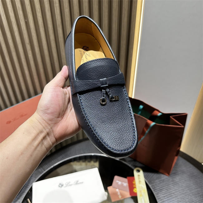 L0r0 P1ana Loafer