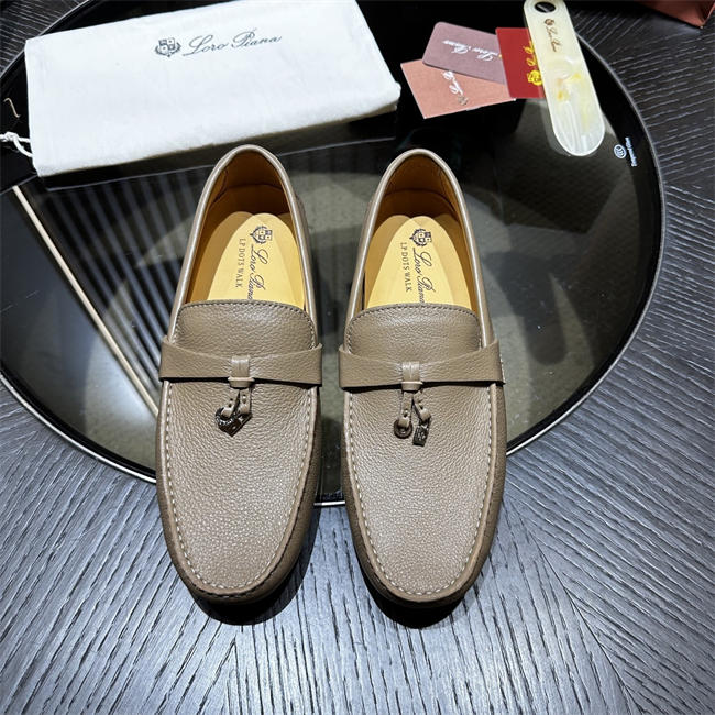 L0r0 P1ana Loafer