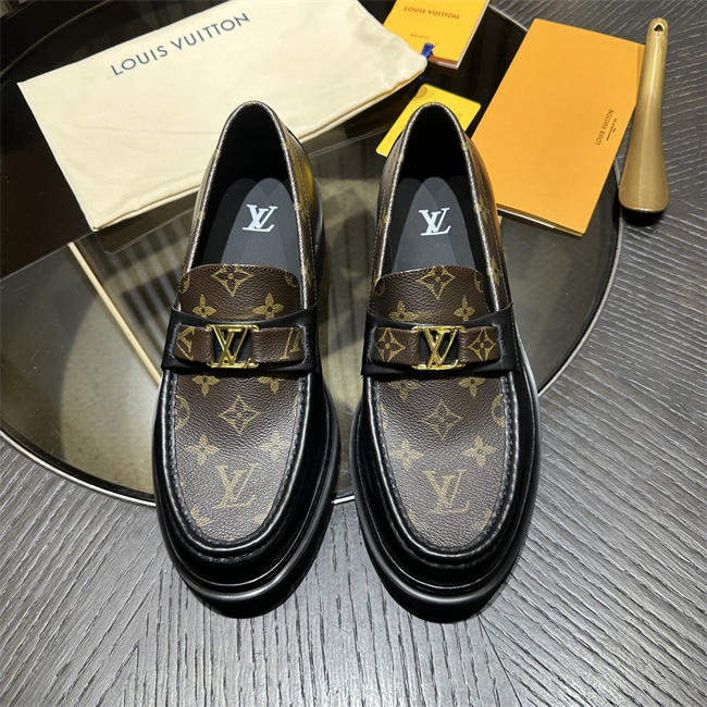 Lv Loafer086