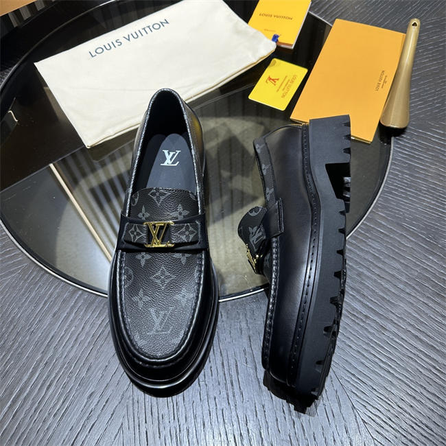 Lv Loafer087