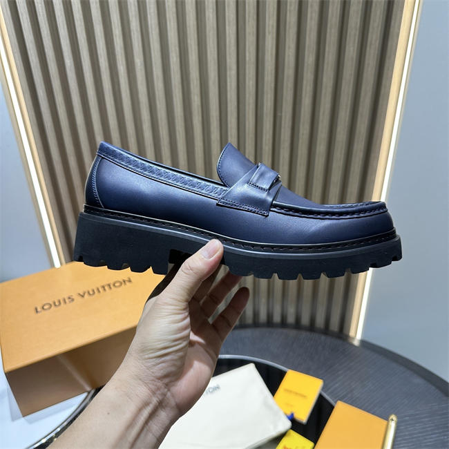 Lv Loafer089