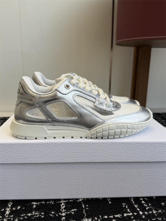 D10r Tech Sneaker