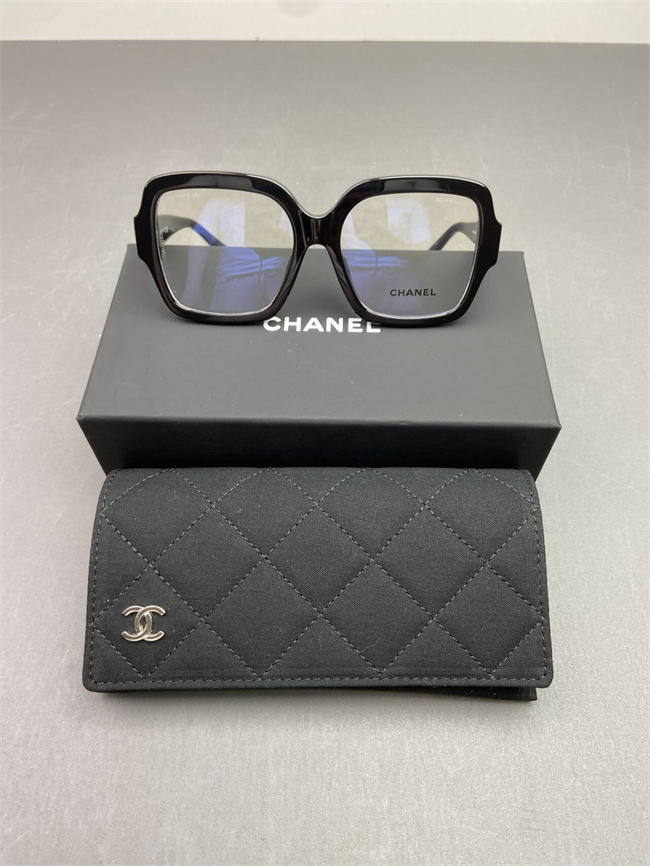 Ch**el Glasses
