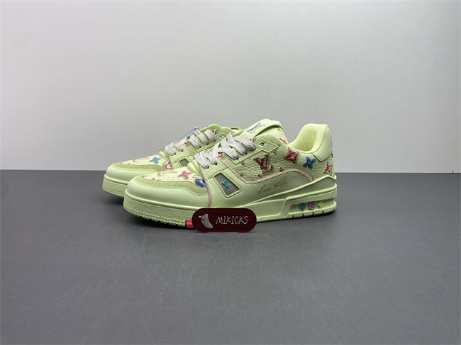 Lv Trainer Sneaker