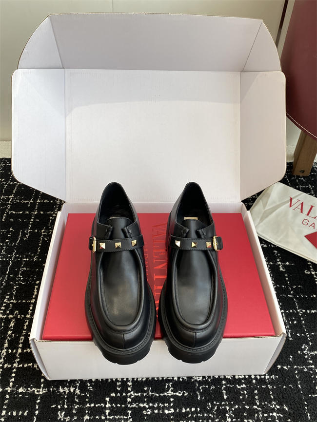 Va1e*ntin0 Loafers