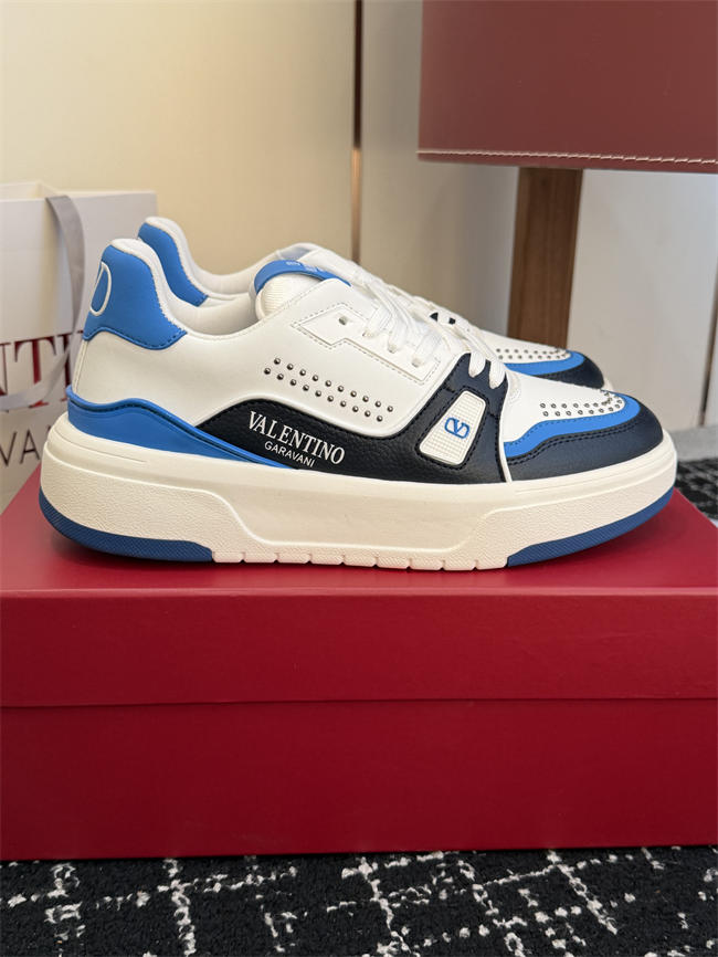 Va1e*ntin0 Sneakers