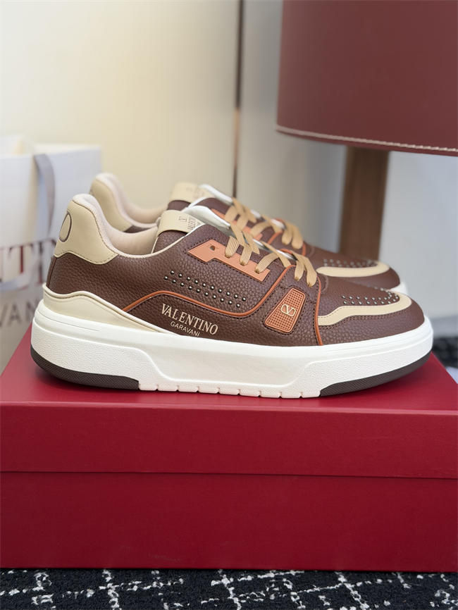 Va1e*ntin0 Sneakers