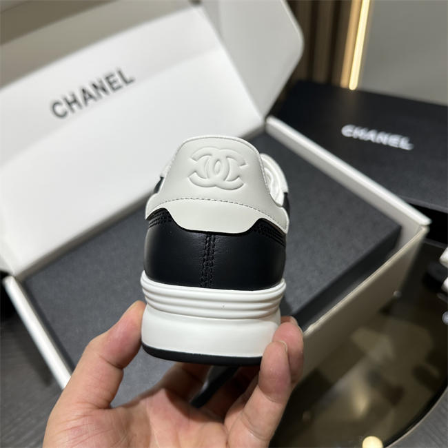 Chanal Sneakers
