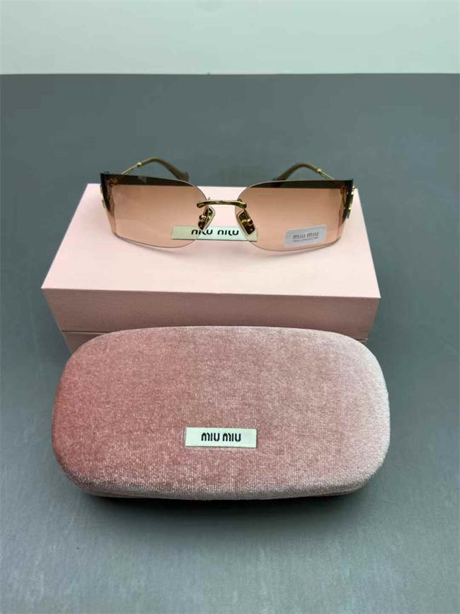 M1um1u Glasses
