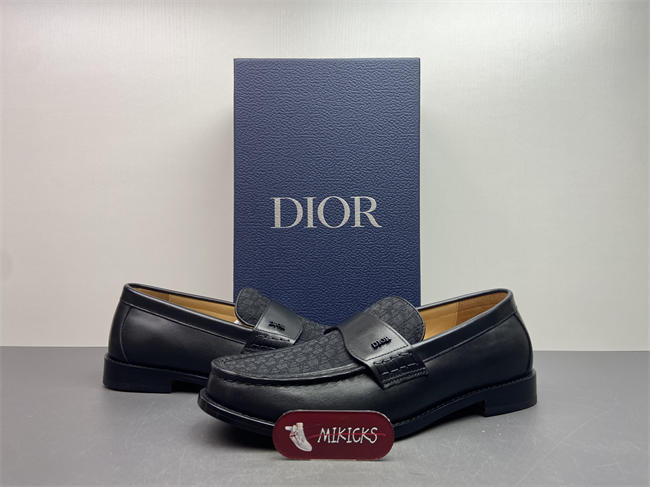 D10r Loafer