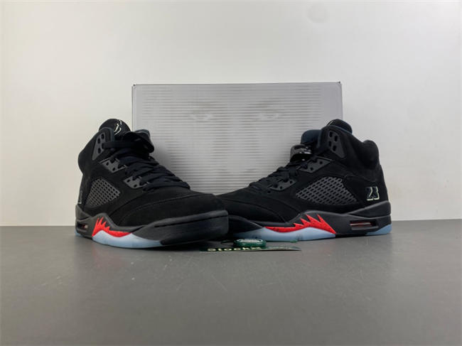 Air Jordan 5 Retro