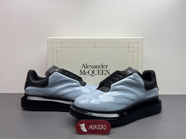 A1exa*der Mcqv*en Oversized