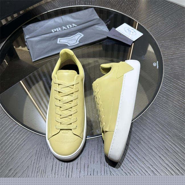 Pra*a Sneaker073