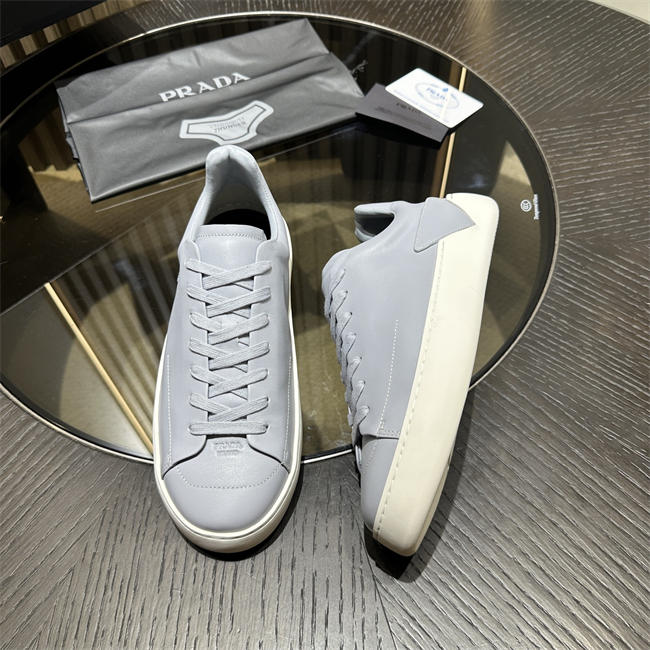Pra*a Sneaker075