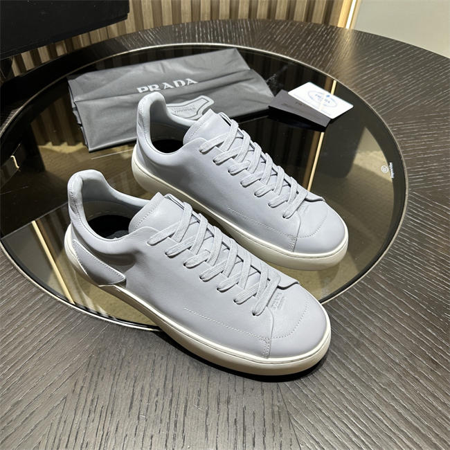 Pra*a Sneaker075
