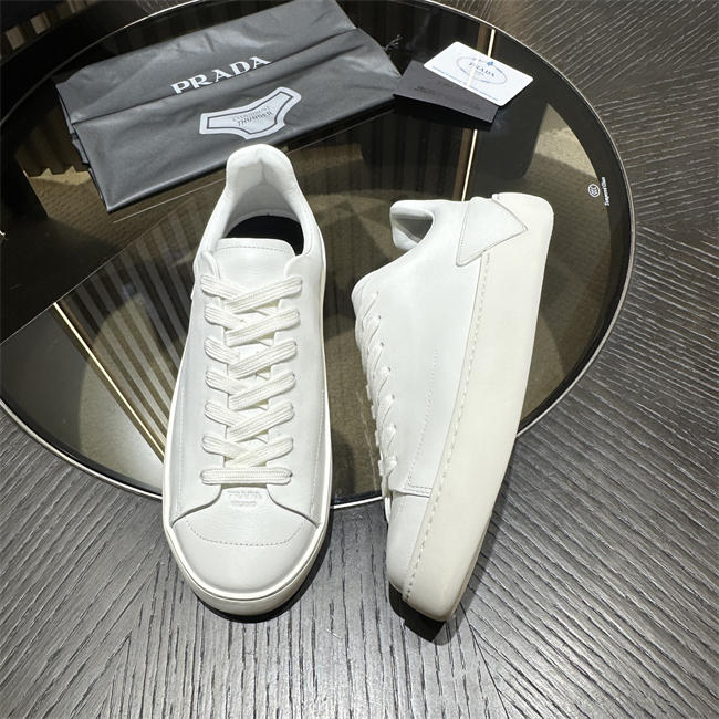 Pra*a Sneaker078