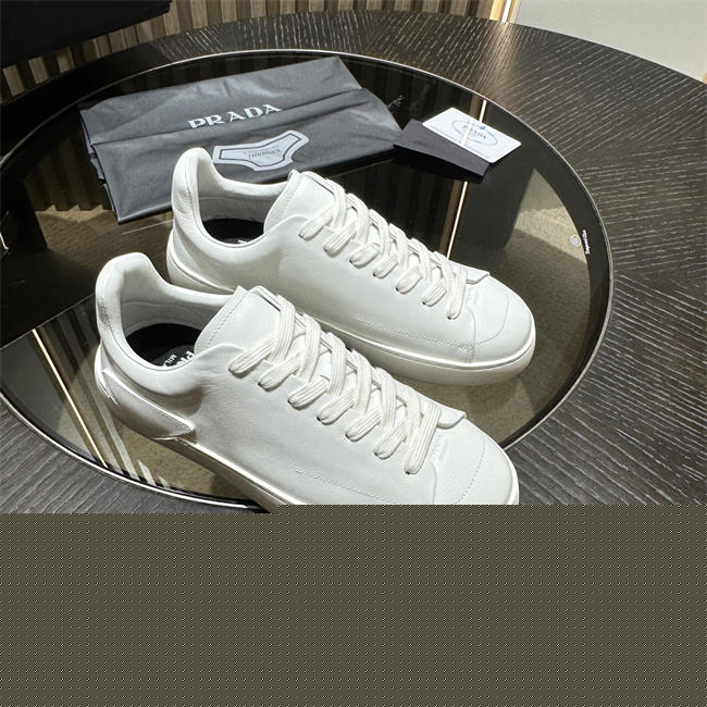 Pra*a Sneaker078