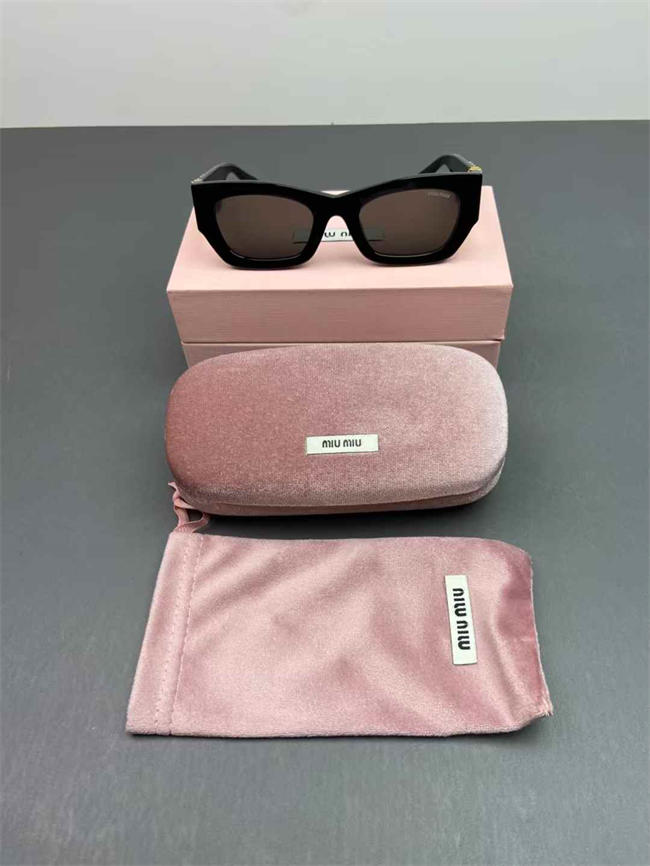 M1um1u Glasses