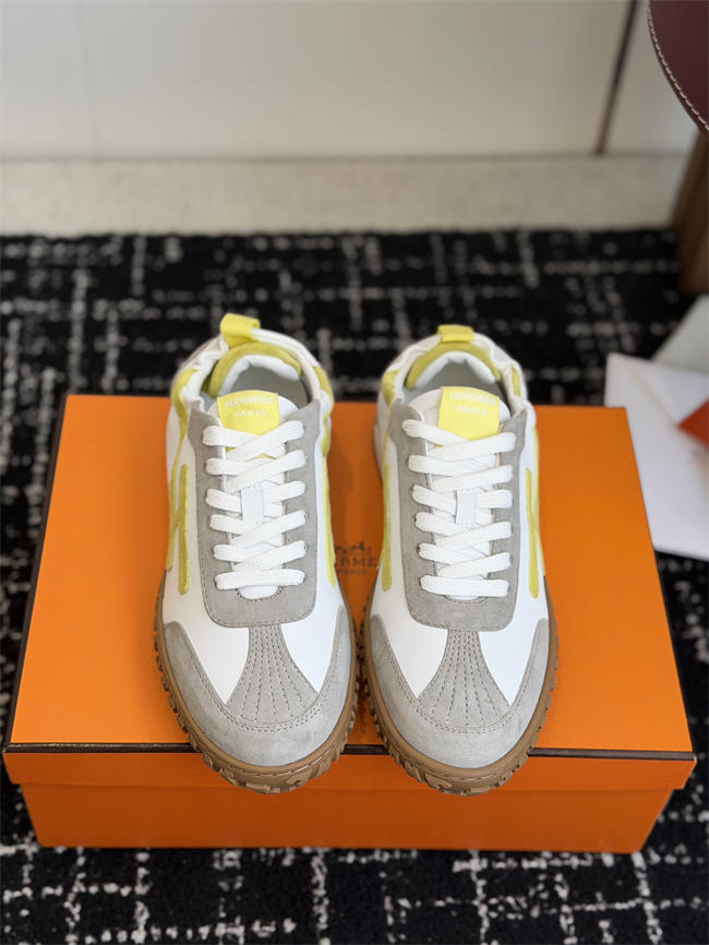HER MES Sneaker