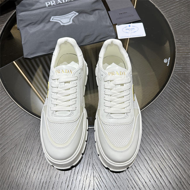 Pra*a Sneaker081