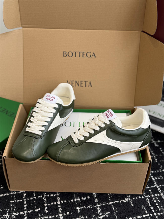 B0tt*ga Ven*ta Sneaker