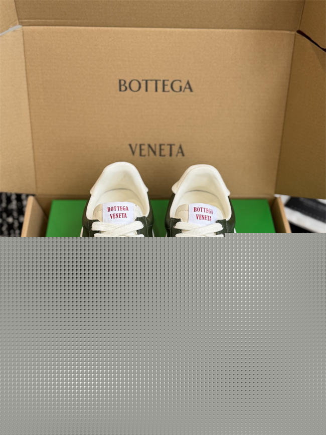 B0tt*ga Ven*ta Sneaker