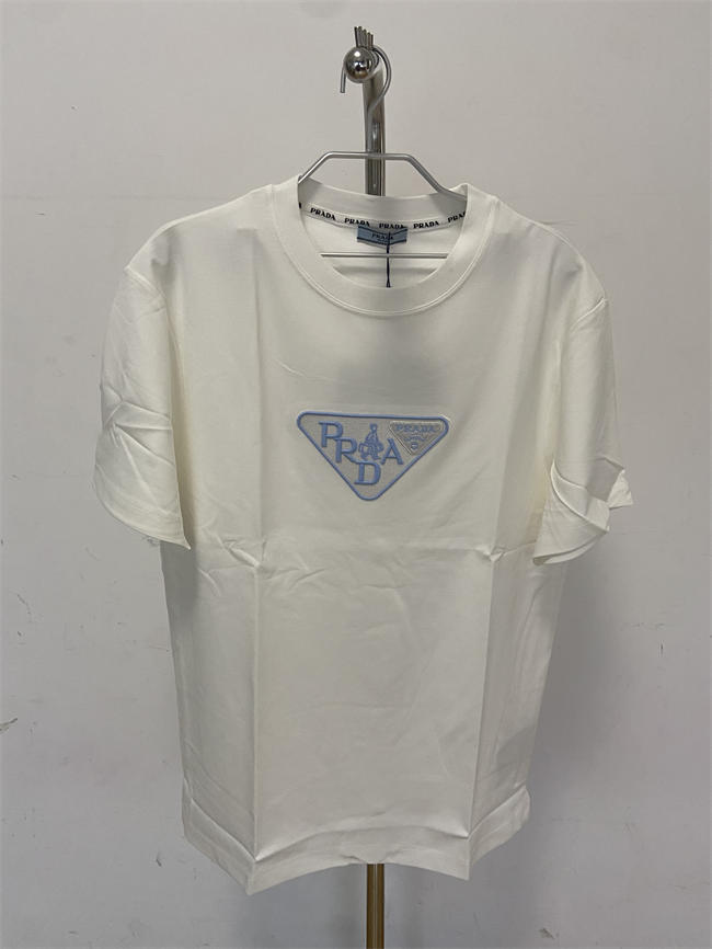 Pra*a T-shirt