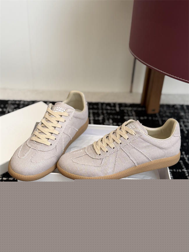 Ma1s0n Marg*e1a Sneaker 180